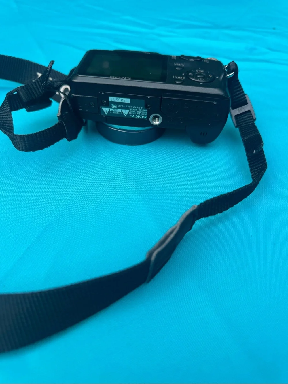 Sony DSC-H3 Digital Camera - Black with Strap